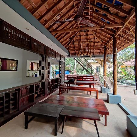 Munroeisland Backwaters Homestay Mundrothuruth Exterior foto